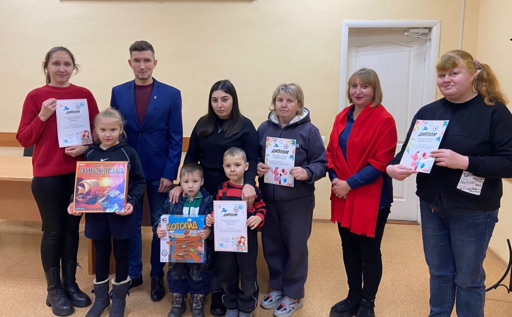 Наградили участников творческих конкурсов ко Дню Матери